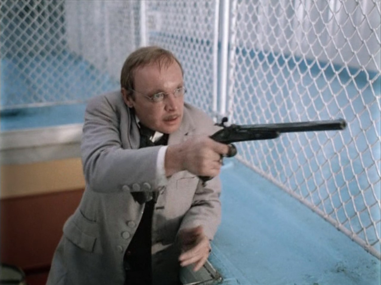 Так не доставайся же ты никому.