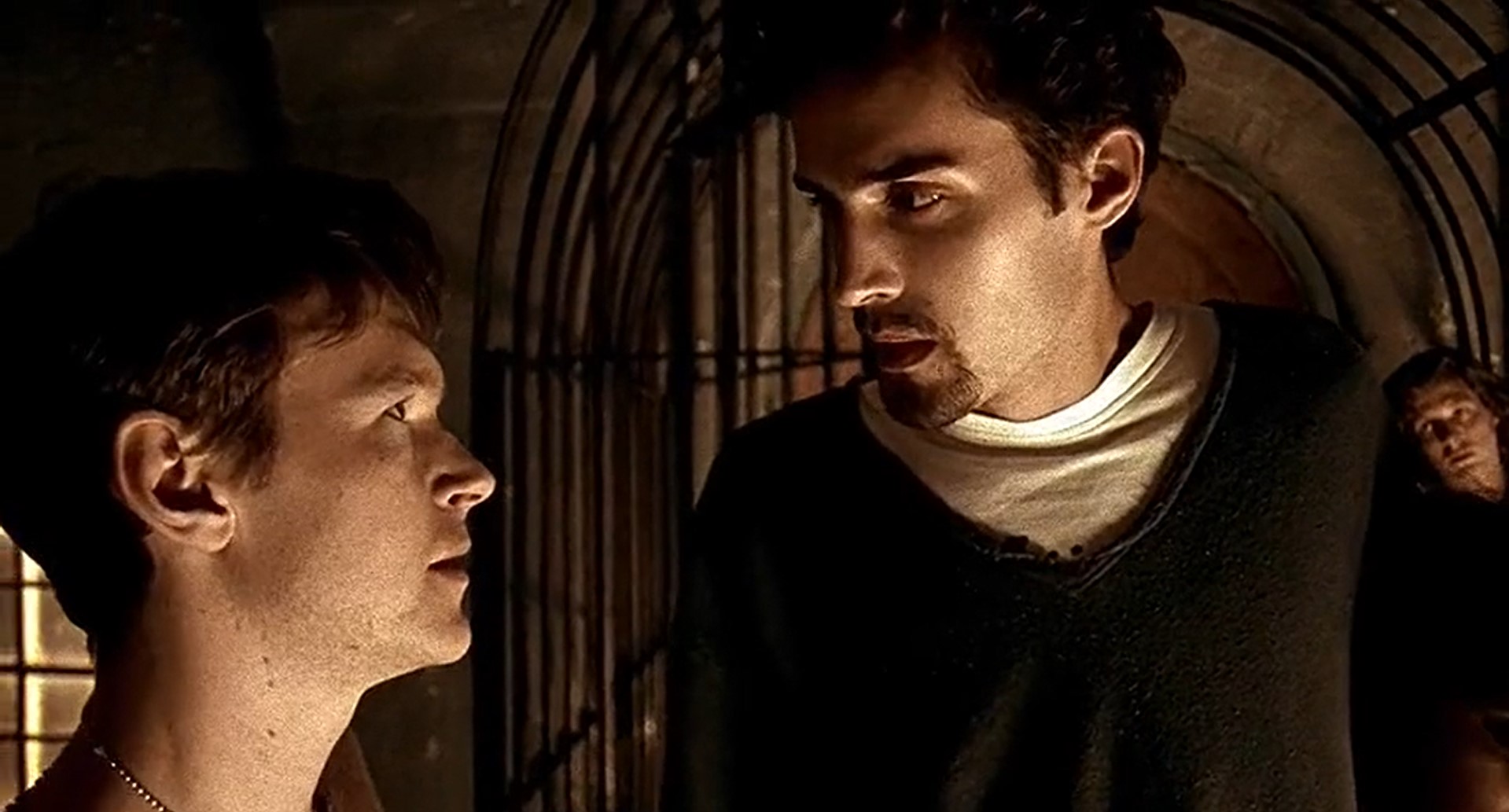 Уинстон («ботаник») Вилли («ботаник») — Мы тут вроде выращиваем травку, да?
— Да.
— А ты ходишь с обкуренной девкой и мешком удобрений. Тебя ни хрена не спутаешь с пенсионером-огородником!