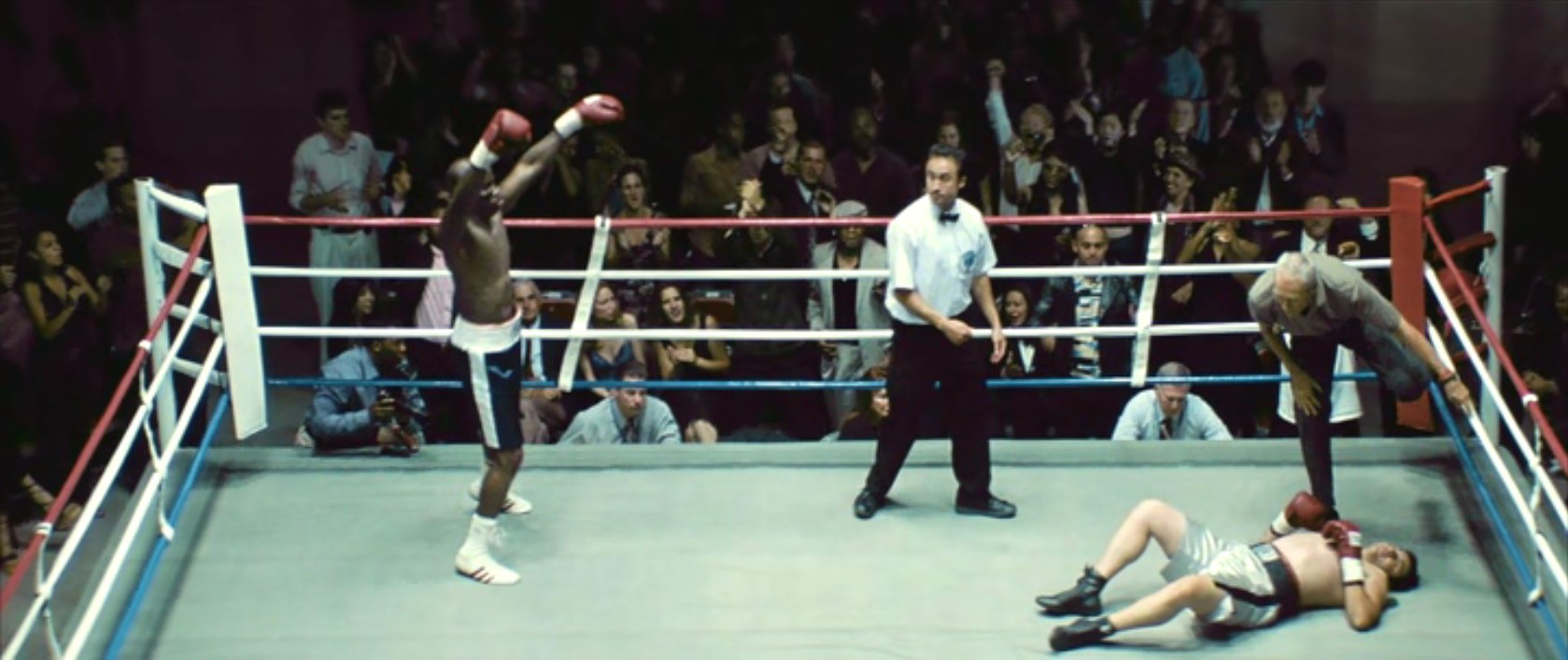 В боксе главное – уважение. Ты стремишься завоевать уважение к себе и лишить уважения своего противника.