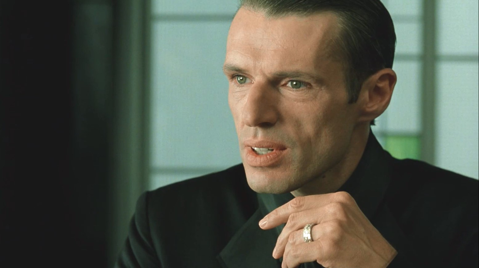 Мы абсолютно не контролируем нашу жизнь — не научились еще.