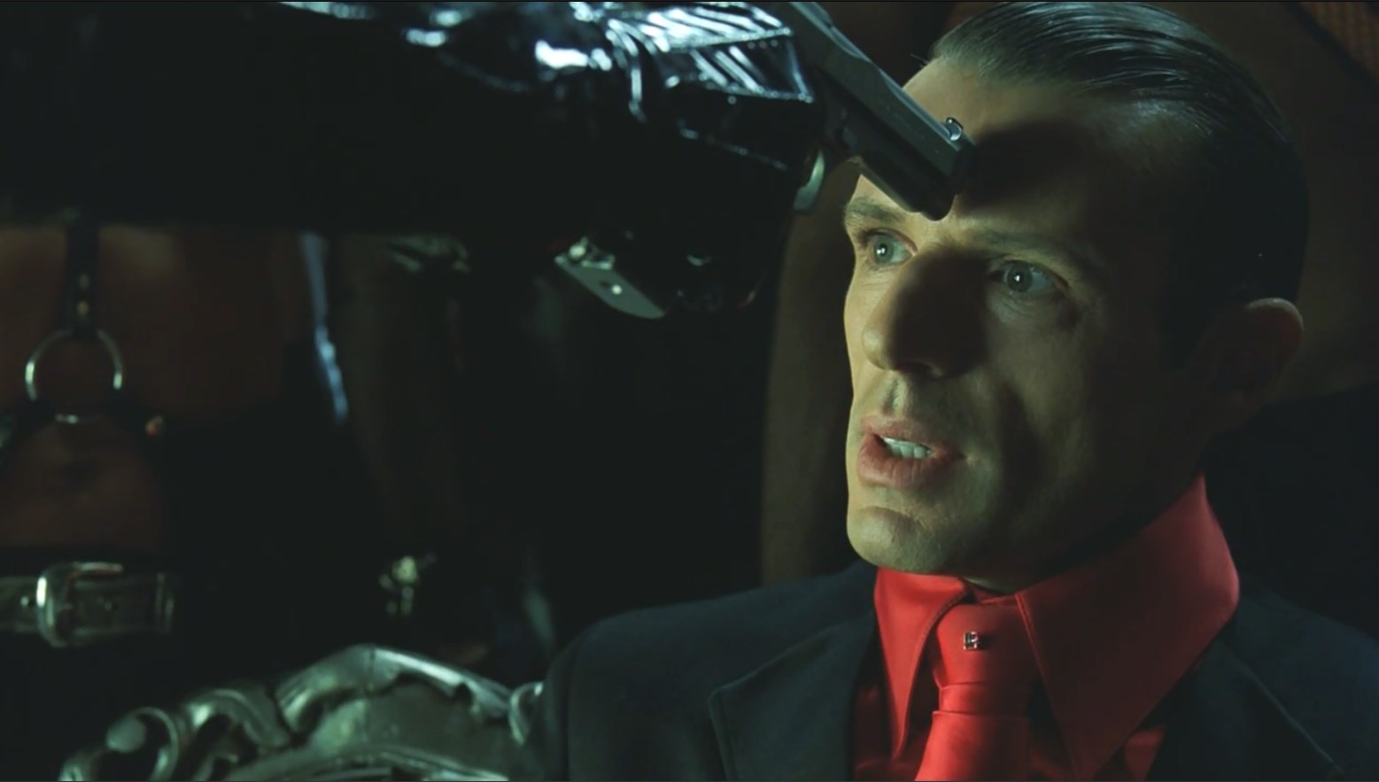 Как похоже поведение влюблённых на действия сумасшедших… Не так ли?