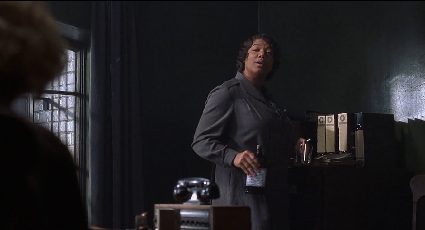 За последние 47 лет в округе Кук не повесили ни одной женщины. Так что шансы, что тебя не вздернут, равны сорока семи к одному.