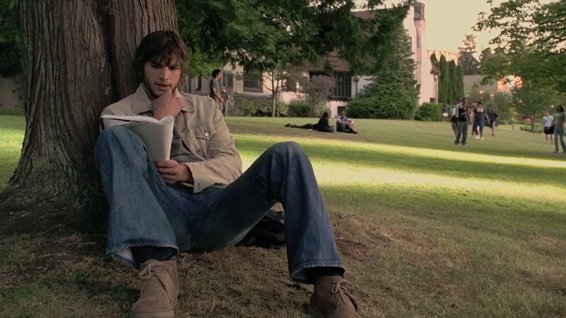 15 апреля. Сегодня я познакомлюсь со своим отцом. Его зовут Джейсон. Он сумасшедший. Надеюсь, он мне позволит называть его папой.