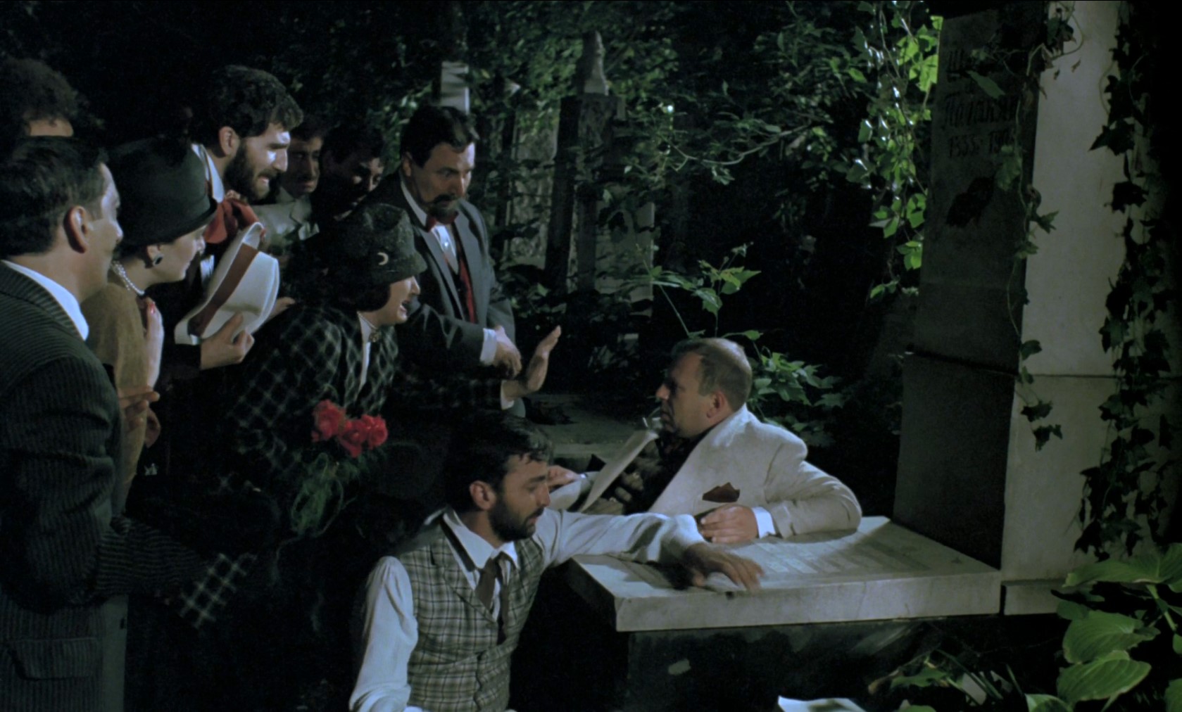 — А вот под этим камнем лежит твой брат.
— Wait a minute. У меня нет брата.
— Теперь уже нет!