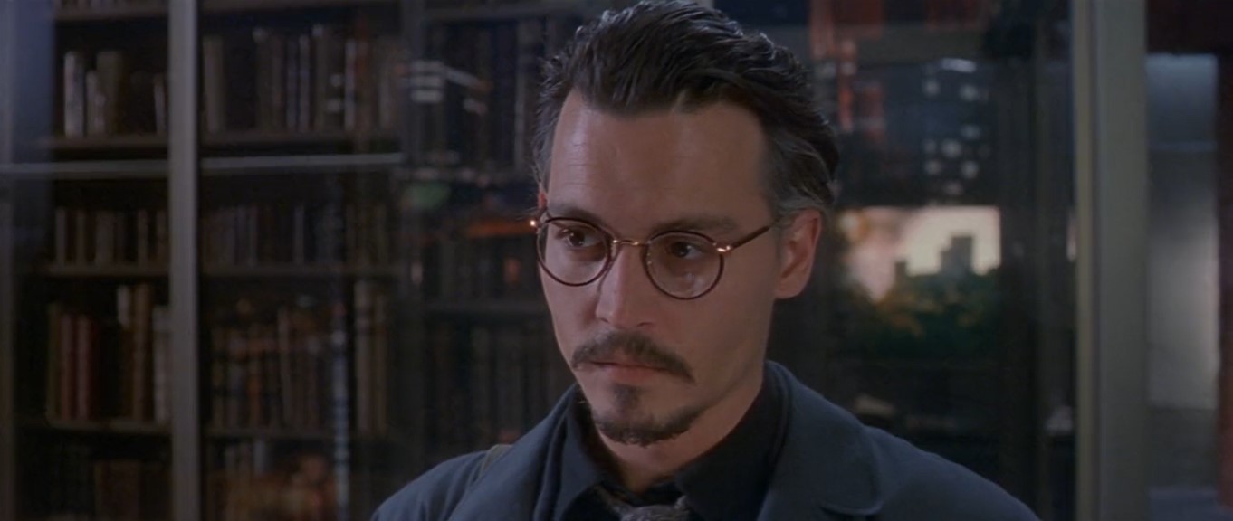 — А вам не страшно расставаться с такой книгой?
— Я вам полностью доверяю, мистер Корсо. Самые преданные люди — те, чью верность приобретают за наличный расчет.