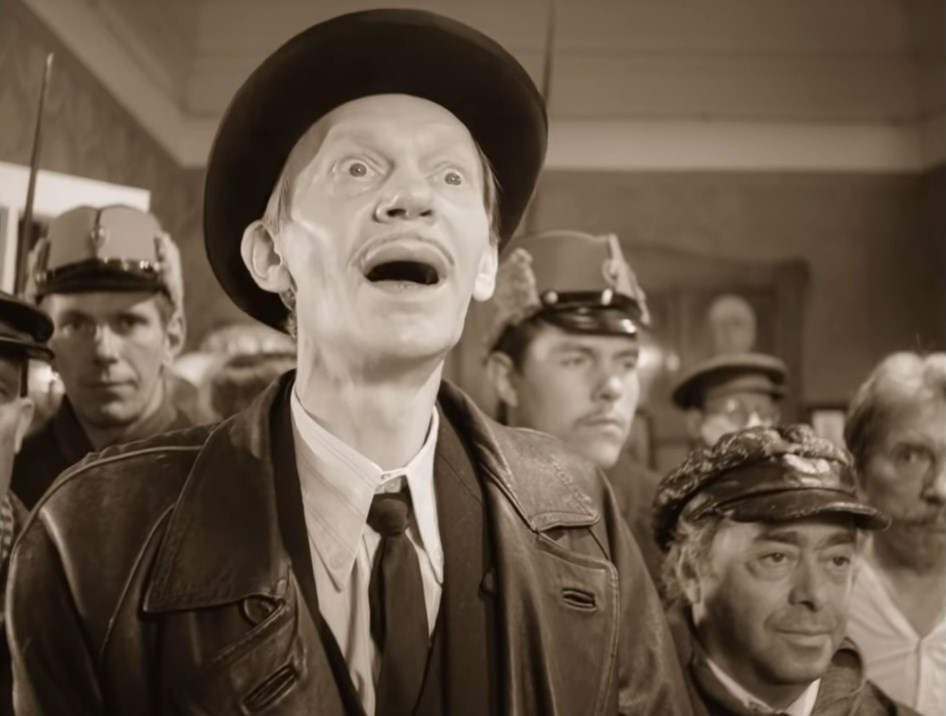 — «Атавизм»? А-а-а!
— Неприличными словами не выражаться!