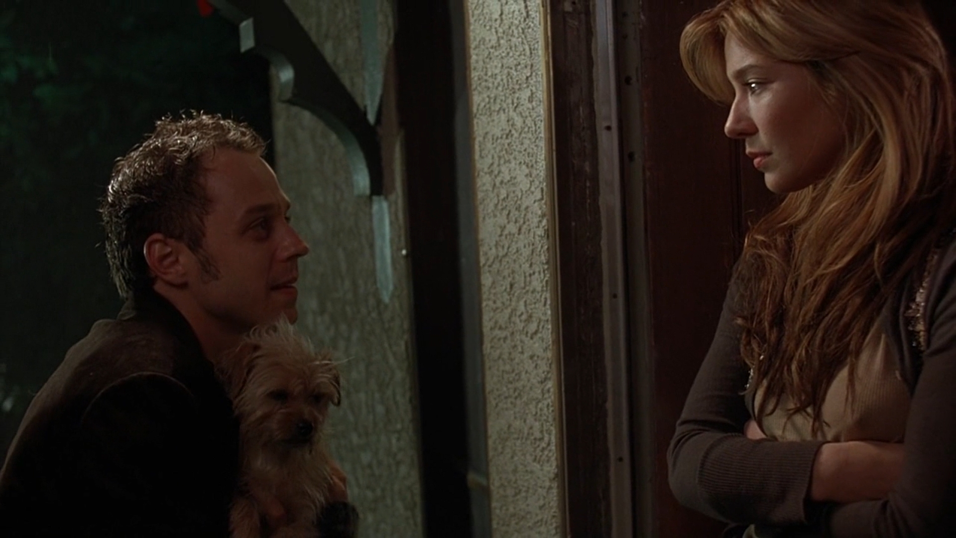 Хорошо, когда кого-нибудь любишь. Больно это или нет, оно того стоит.