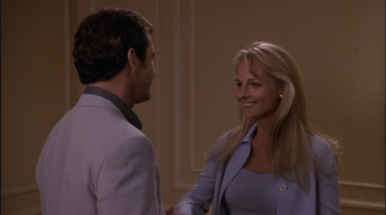 — А где будет постель?
— Вот здесь.
— Будь здесь постель, мы бы танцевали на ней.