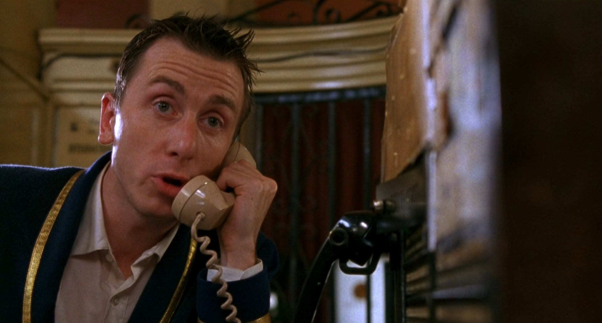 — В чём проблема?
— Проблемы нет. Есть проблемы. Во множественном числе.