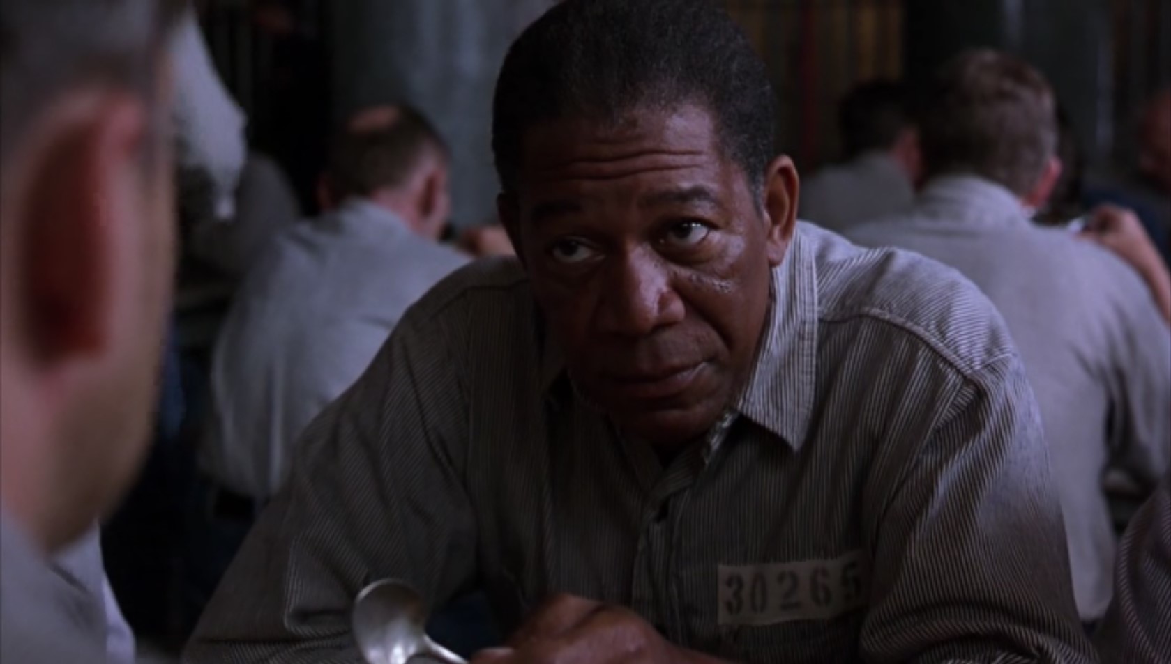 Надежда — опасная штука. Надежда может свести человека с ума.