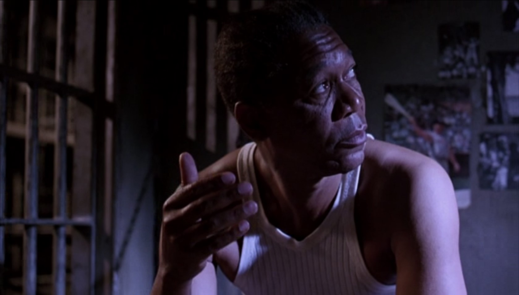 Иногда время может резать, как острая бритва.