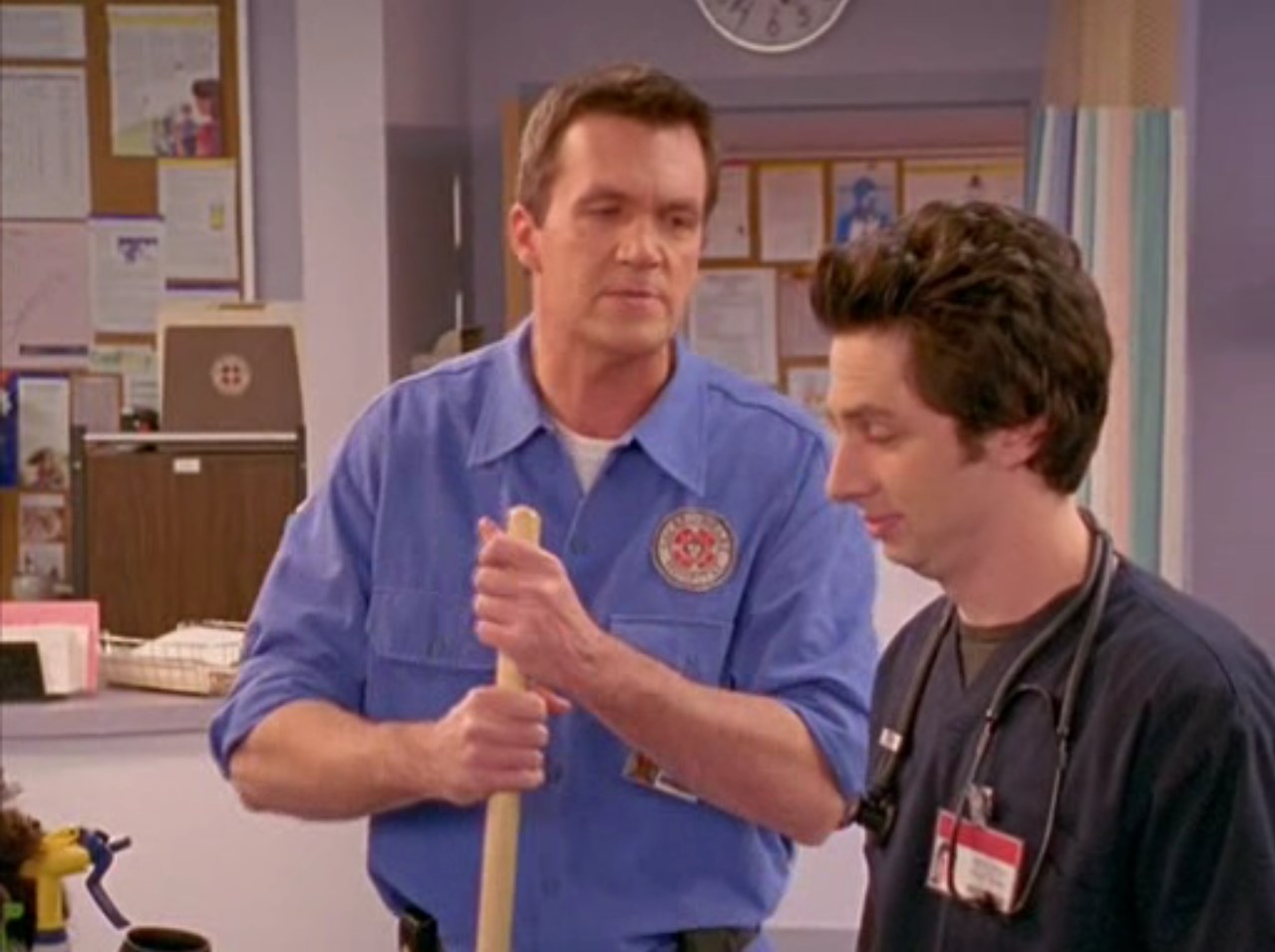 Время уборки, друг мой, и я предпочитаю начать с того места, на котором ты стоишь.