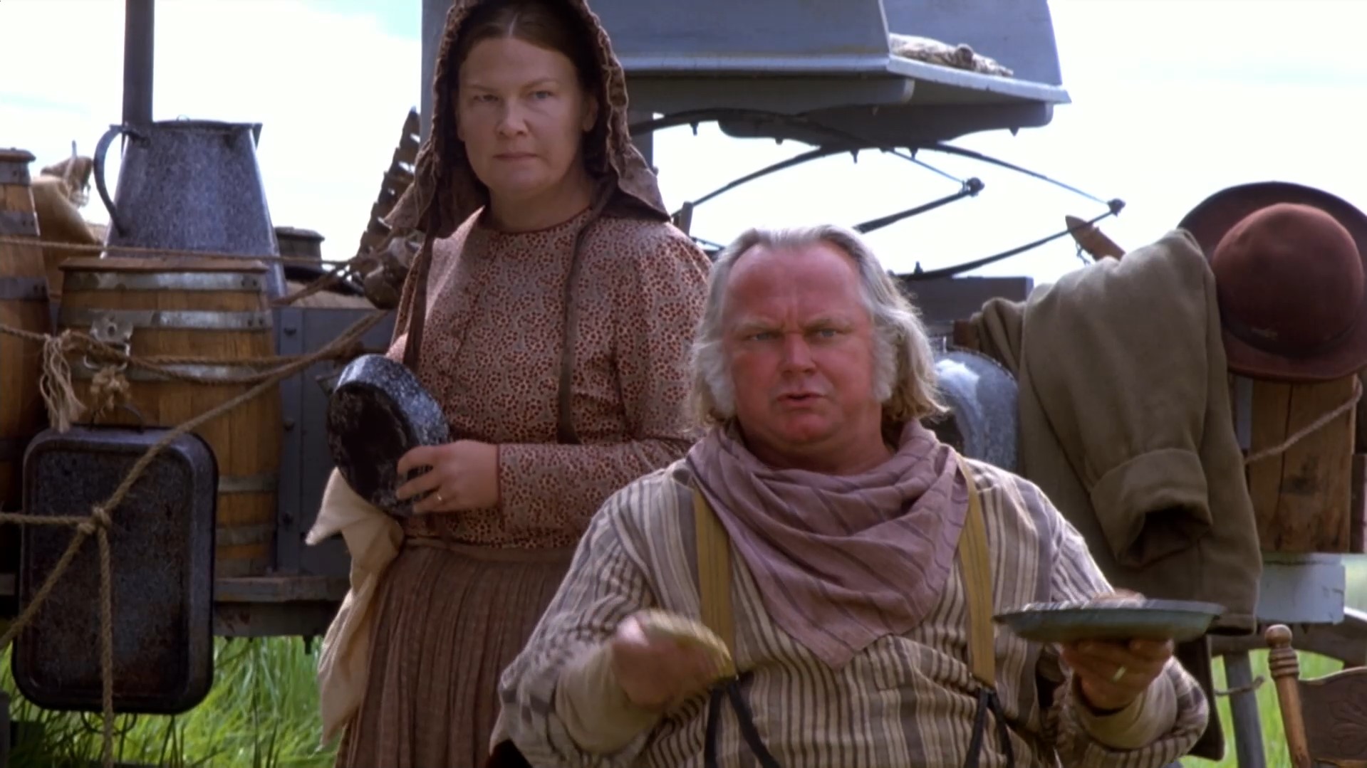 — Они вообще не похожи на тех индейцев, которых мне приходилось видеть.
— Потому что они не индейцы, женщина, они — евреи.