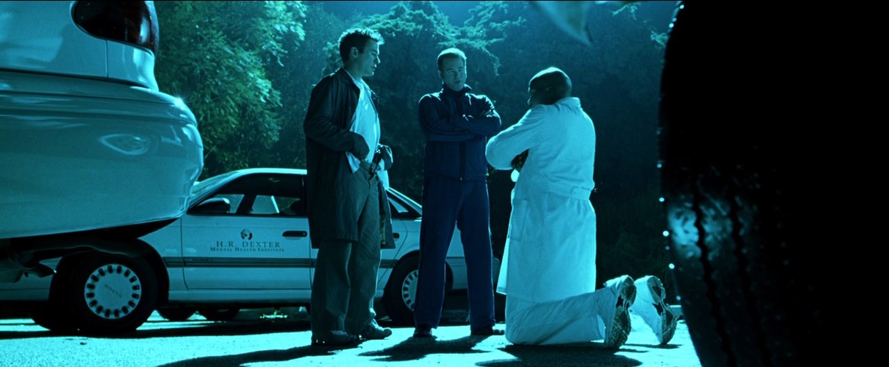 Мы тут не играем в хорошего копа и плохого копа, перед тобой гей, и житель Нью-Йорка, так что ты крепко влип, приятель.