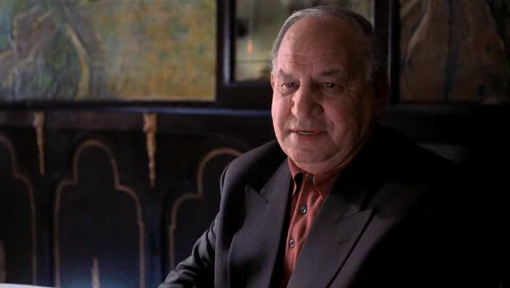 Пол Витти Карло Мангано — Времена меняются. И нам тоже надо меняться вместе со временем.
— Может нам еще и страницу открыть в этом долбаном интернете?