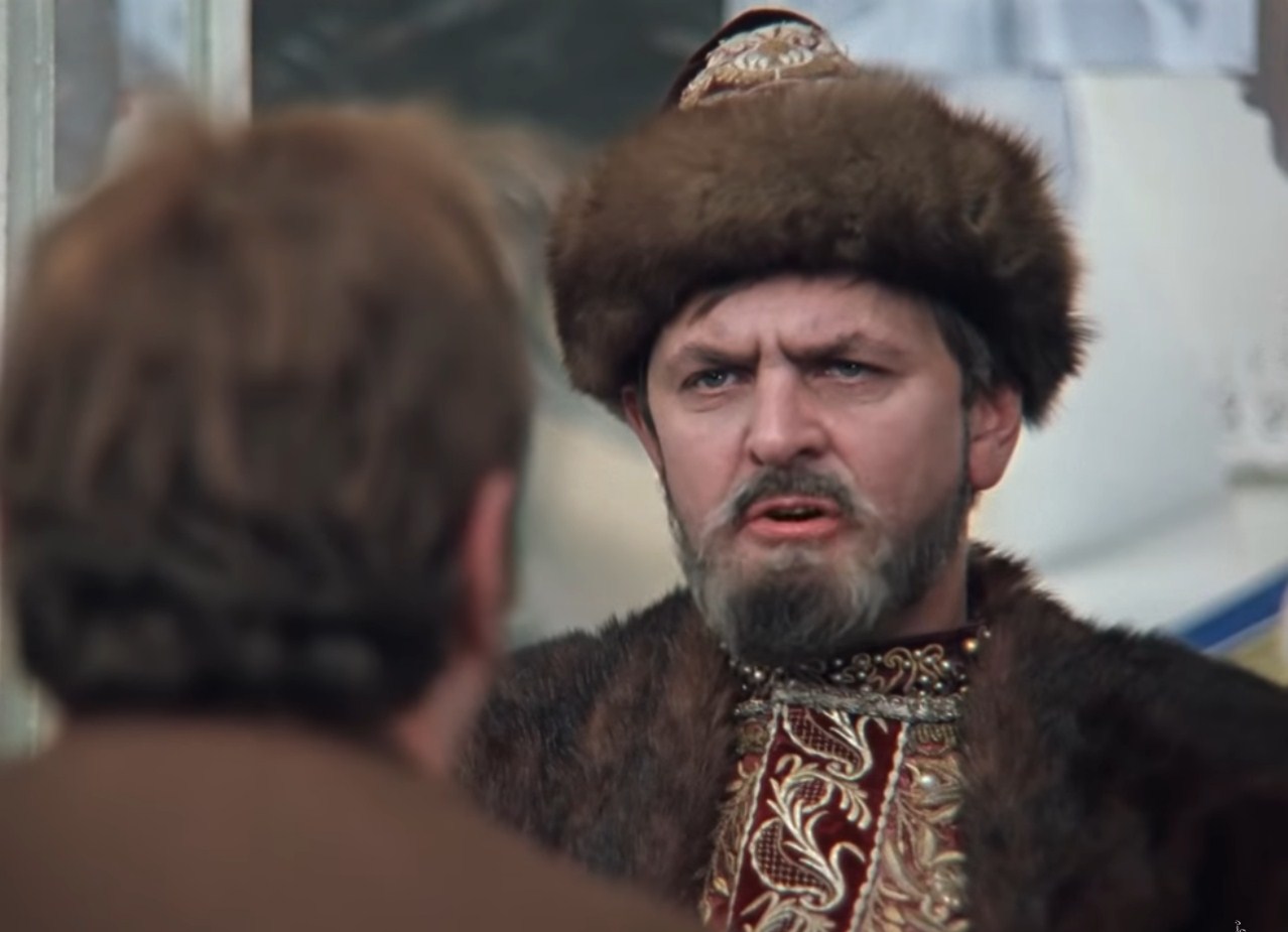 — Житие мое...
— Какое житие твое? Пёс смердящий! Ты посмотри на себя! Житие...