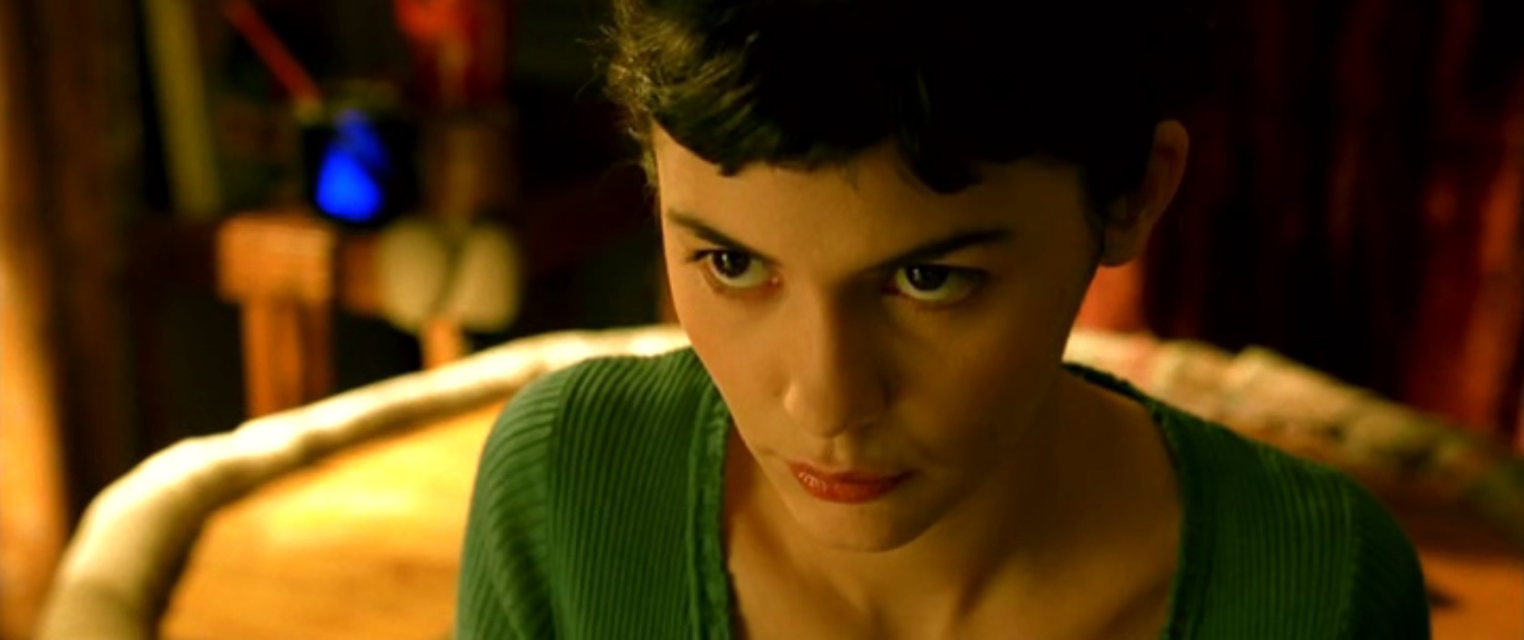 ей легче придумать дружбу с кем-то, кого нет, чем налаживать отношения с окружающими?