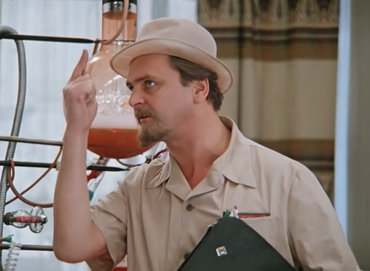 Одумайтесь! Одумайтесь, товарищ Тимофеев!... прежде чем, понимаете ли, увидеть древнюю Москву... без санкции соответствующих органов!