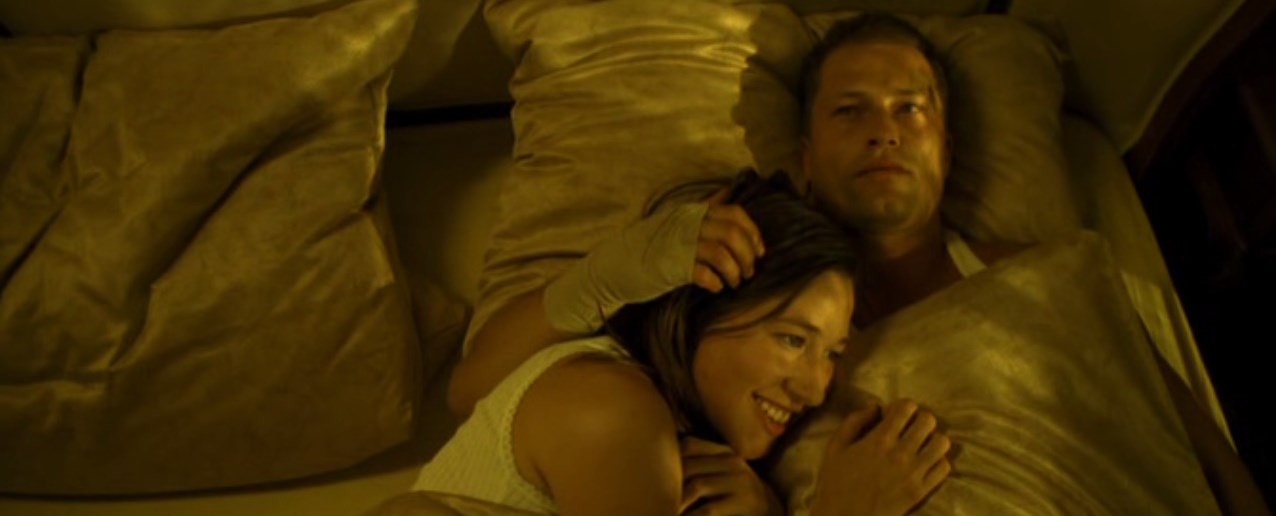 Лайла (пациентка психбольницы) Смотри, луна зажгла свой свет...