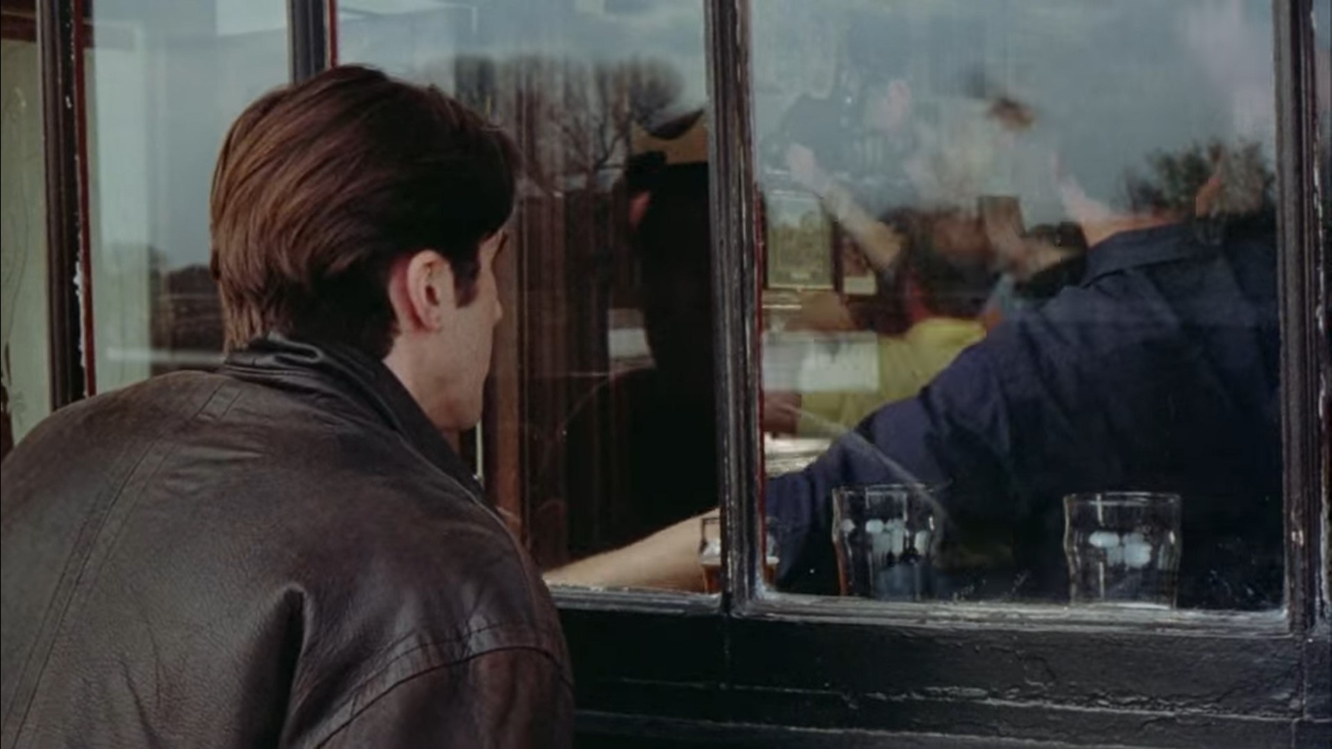 Что это? Коллективный эпилептический приступ?