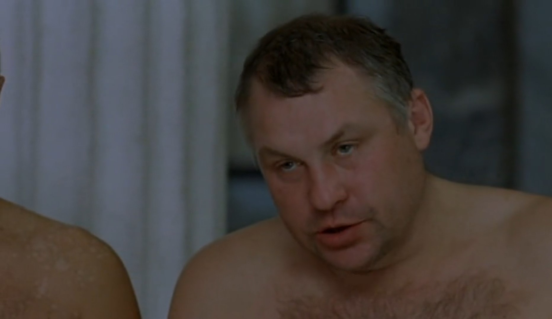 — Ну чего вы молчите как на иконе? Может, мне вам сказать, что один из вас убил его?
— Убил, не убил, хотел-то каждый.