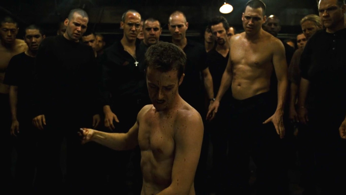 Тайлер Дерден Джек (рассказчик) — Я словно всаживаю пули меж глаз каждой панды, которая не хочет трахаться ради спасения вида. Я хотел открыть клапаны танкеров и загадить все французские пляжи, которые я вовек не увижу. Я хотел дышать дымом.
— Что за дела, псих?
— Я чувствовал, что разрушаю что-то красивое.