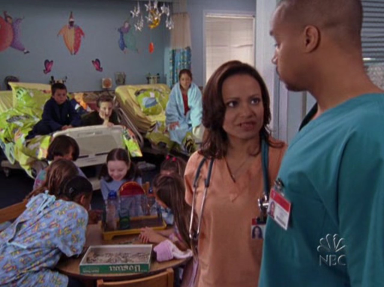 — Господи, дети играют с хомячком из задницы того мёртвого парня...
— Омерзительно!