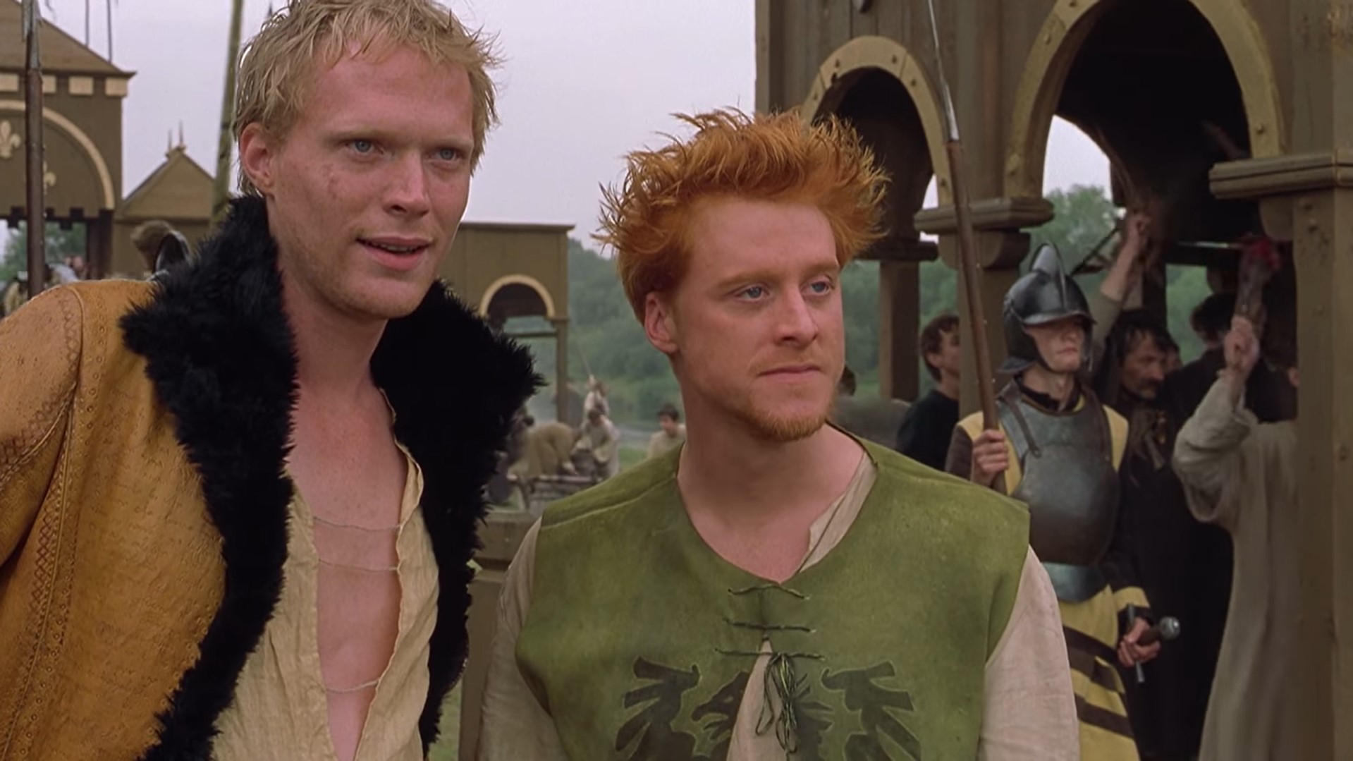 — Для меня женщины загадка.
— Для меня тоже. А мы — для них. Кроме тебя.