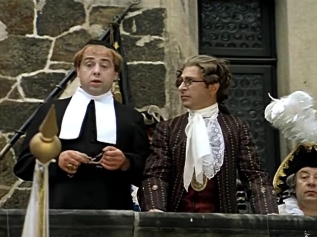 — Ну-с... будем исповедоваться?
— Я это делал всю жизнь.