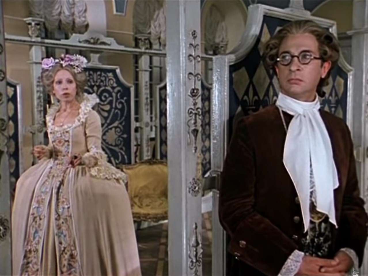 Бургомистр Ганновера баронесса Якобина фон Мюнхгаузен — Ну, что вы скажете, господин бургомистр, о человеке, который ежедневно отправляется на подвиг, словно на службу?
— Я сам служу, сударыня. Каждый день к девяти утра я должен идти в мой магистрат. Я не скажу, что это подвиг, но вообще что-то героическое в этом есть!