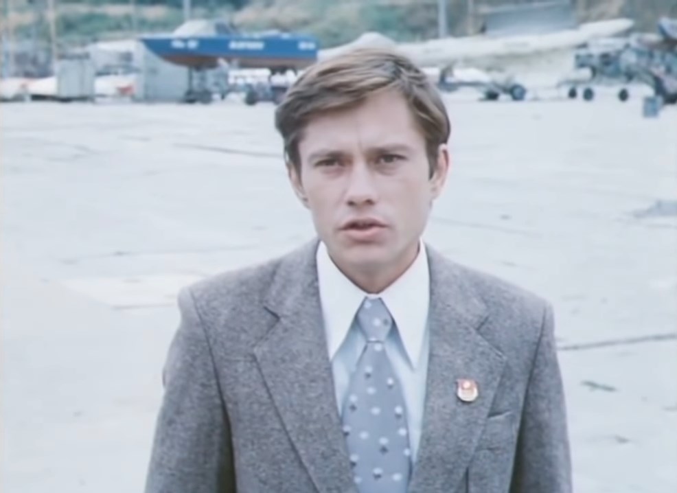 Заслуженные артисты всю жизнь поют одно и то же и ничего — получают «народных»...