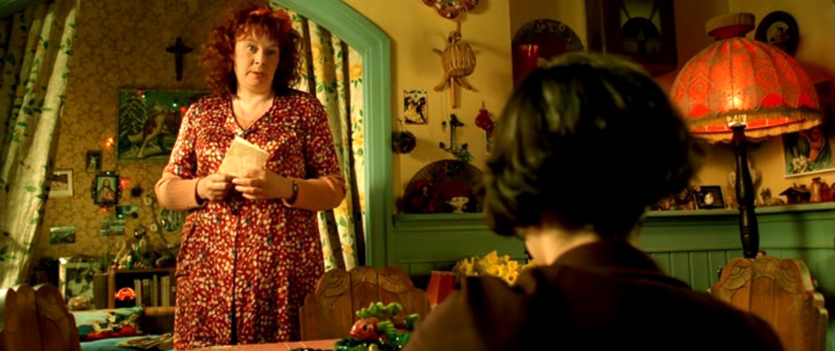 — А вам такие письма писали, мадемуазель?
— Нет. Меня не называли киской...