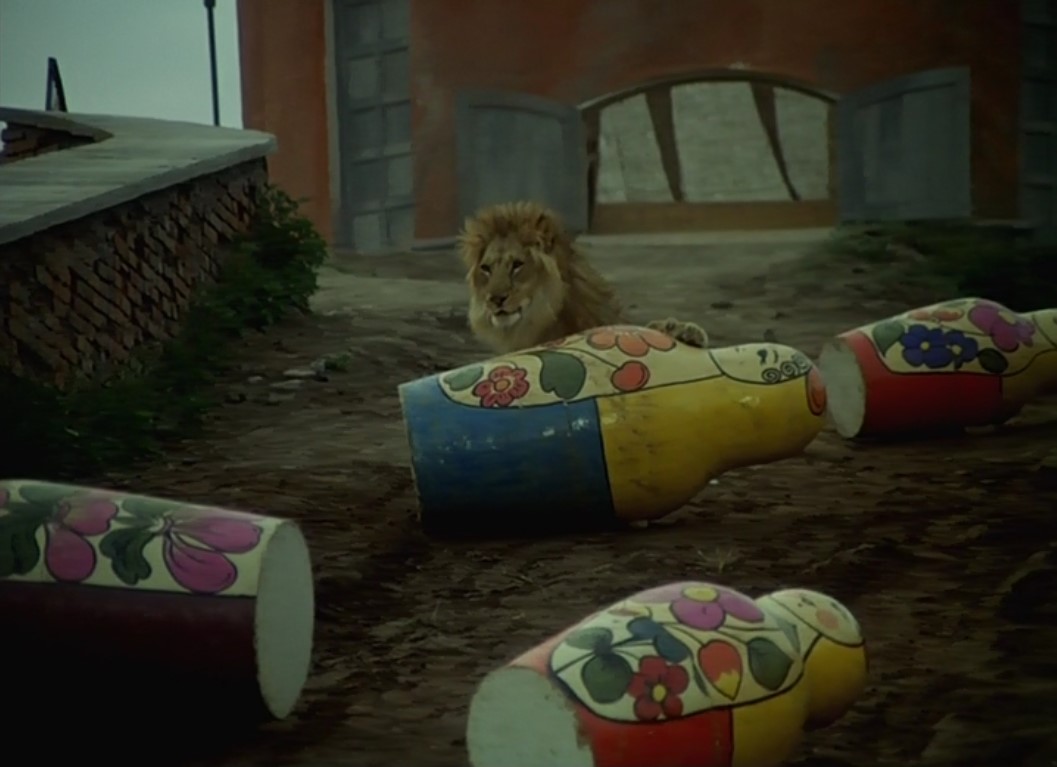 Вот он! По матрёшкам!