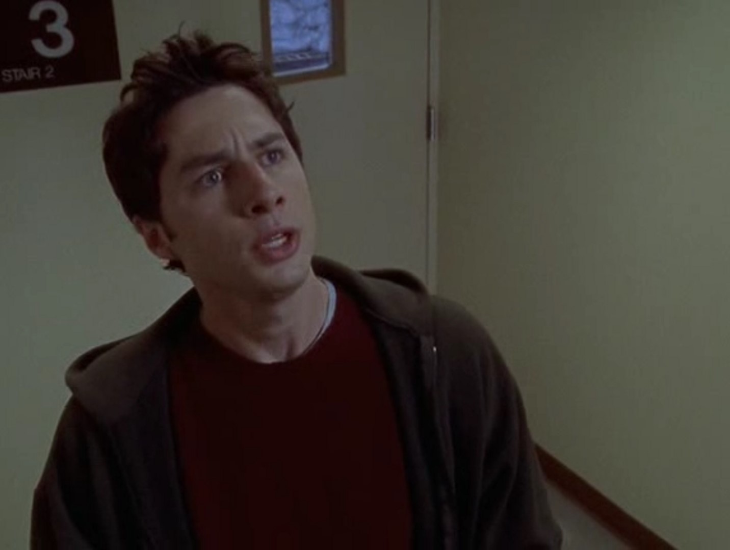 — Я знаю, о чём ты сейчас думаешь.
— [мысленно] Твоя задница похожа на две обнимающиеся чипсины. [вслух] Нет, не знаешь.