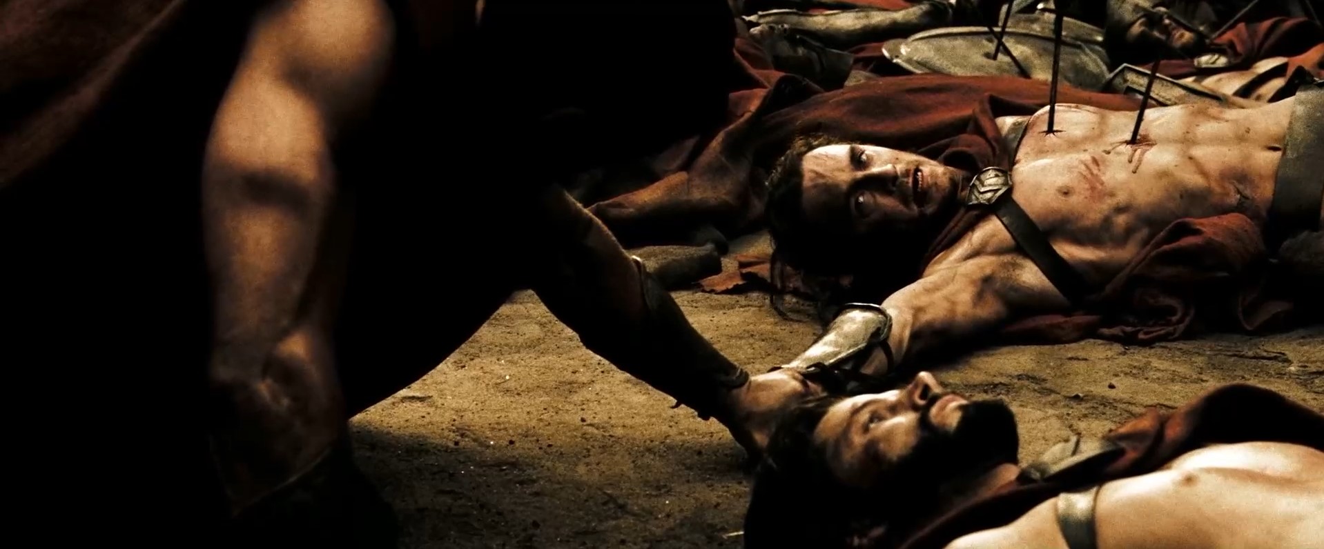 — Великая честь для меня рядом с тобой умереть, царь.
— Для меня была великая честь рядом с тобой жить!