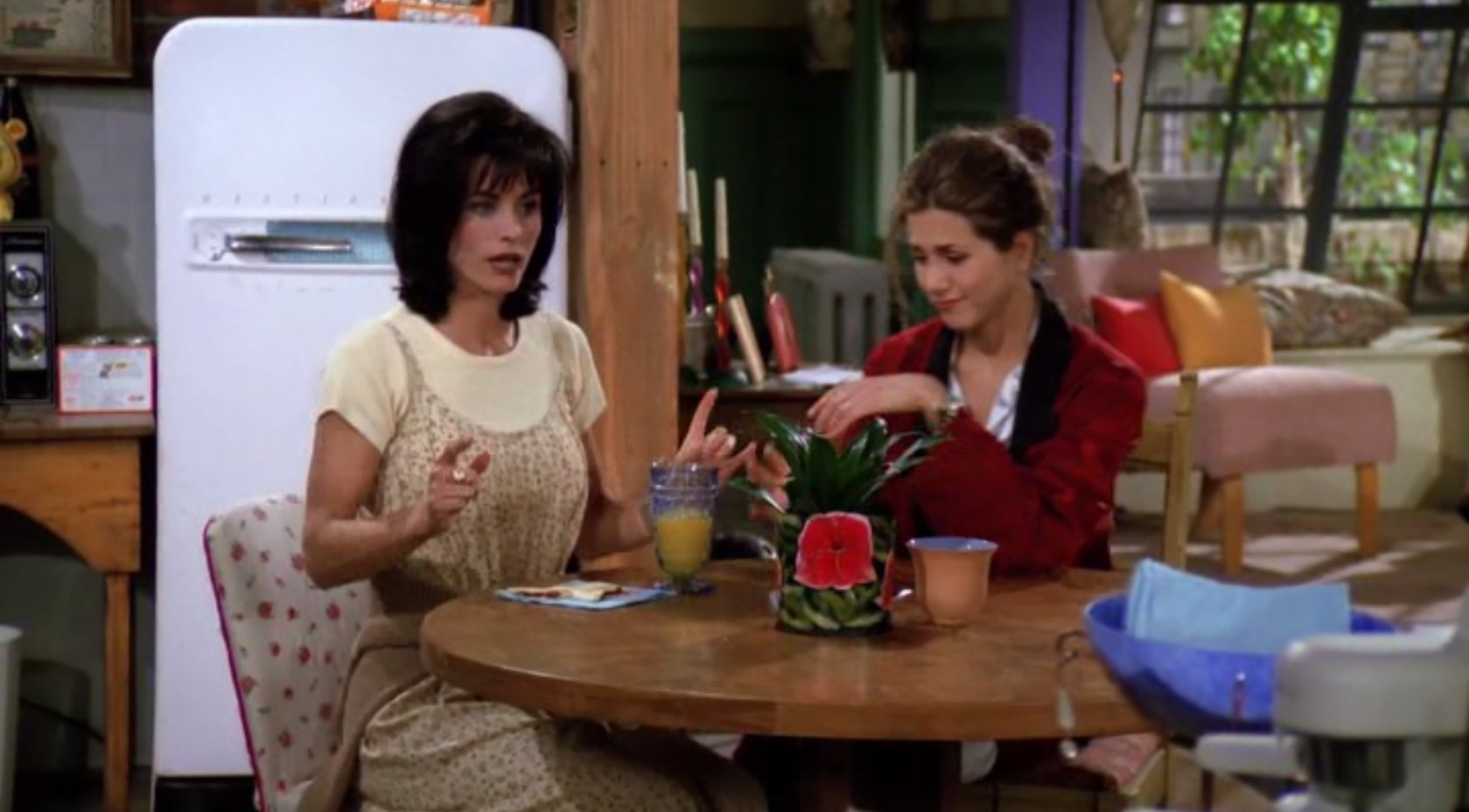 Всё, всё! Всё, хватит! Иду на работу и до конца дня о нём не думаю. Нет, это слишком, просто иду на работу...