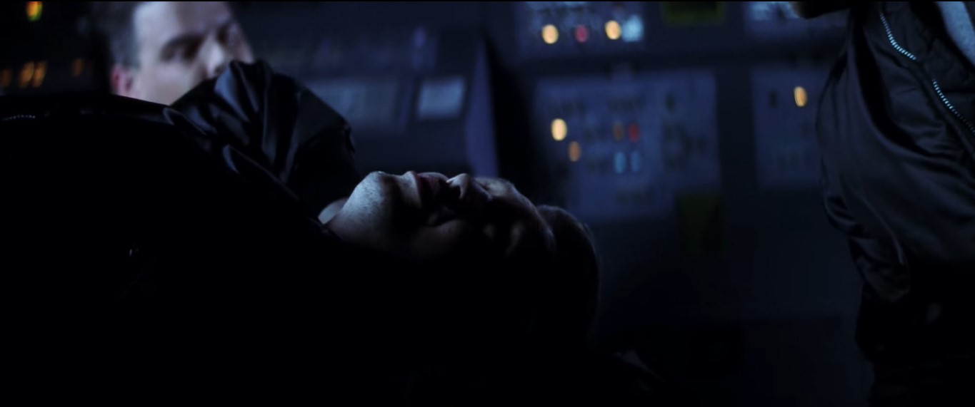 — Будет немного подташнивать.
— Отлично, я уже целый час не блевал.