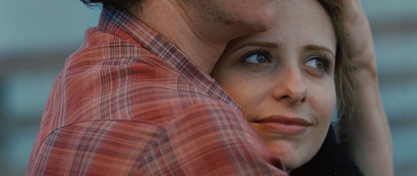 Большинство самоубийц повторяет свои попытки до тех пор, пока не умрут. Я взял на себя риск, солгав ей о ее состоянии. Хотел испытать единственное лекарство, которому я доверяю, — осознание ценности жизни. Пока какой-либо другой врач не скажет ей, что она совершенно здорова, она будет считать каждый день чудом. На самом деле, так оно и есть.