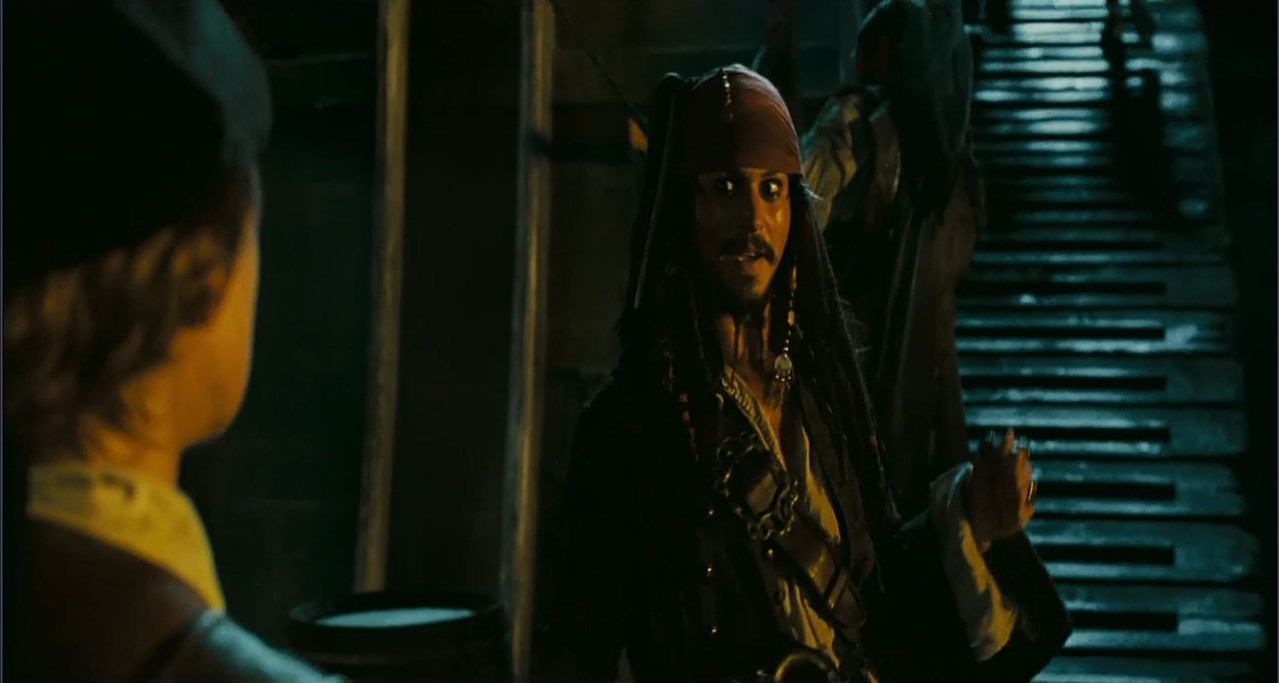 Наряд тебе не идёт. Уж либо платье, либо ничего... А у меня на Жемчужине платьев нет.