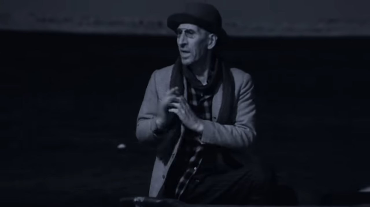 — Господа, неужели Вы нас будете бить?
— Да ещё как!