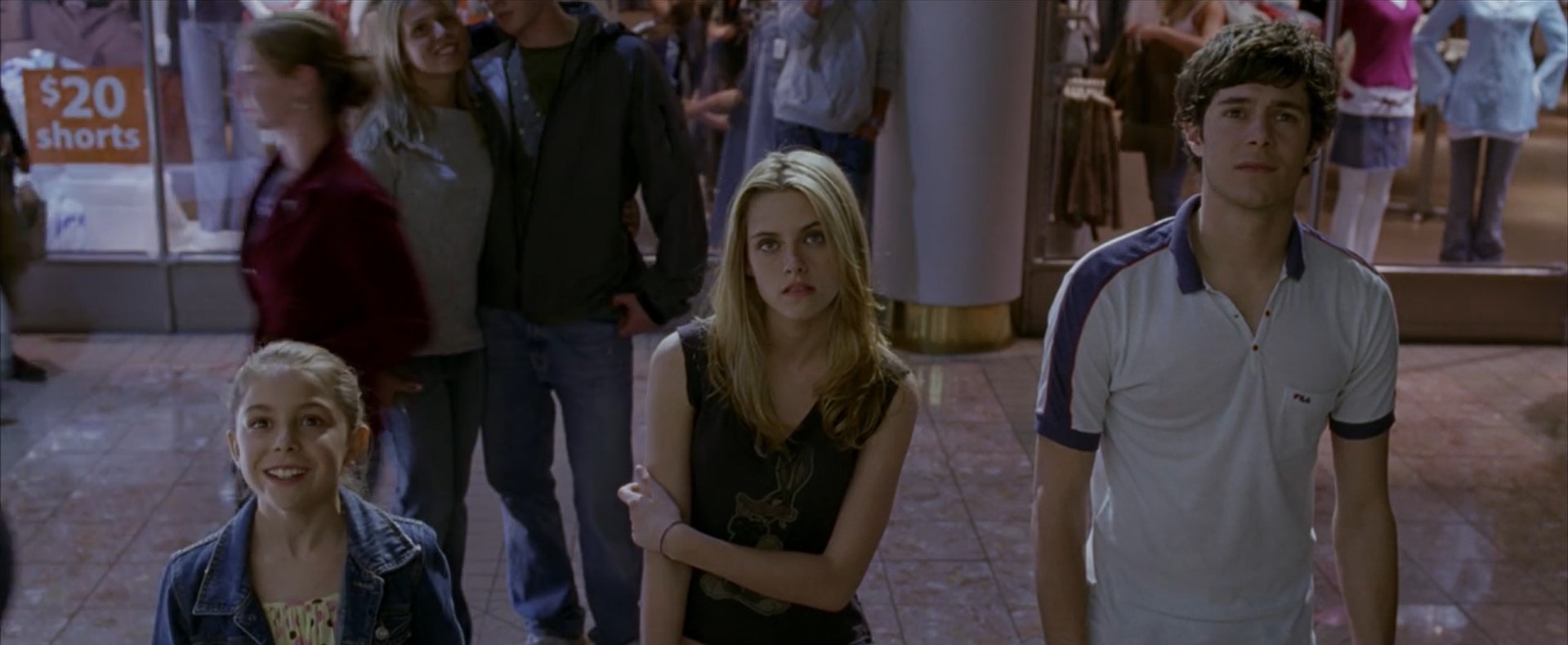 — Ой, а пойдем на Коллина Фарела?
— Ой, не пойдем!