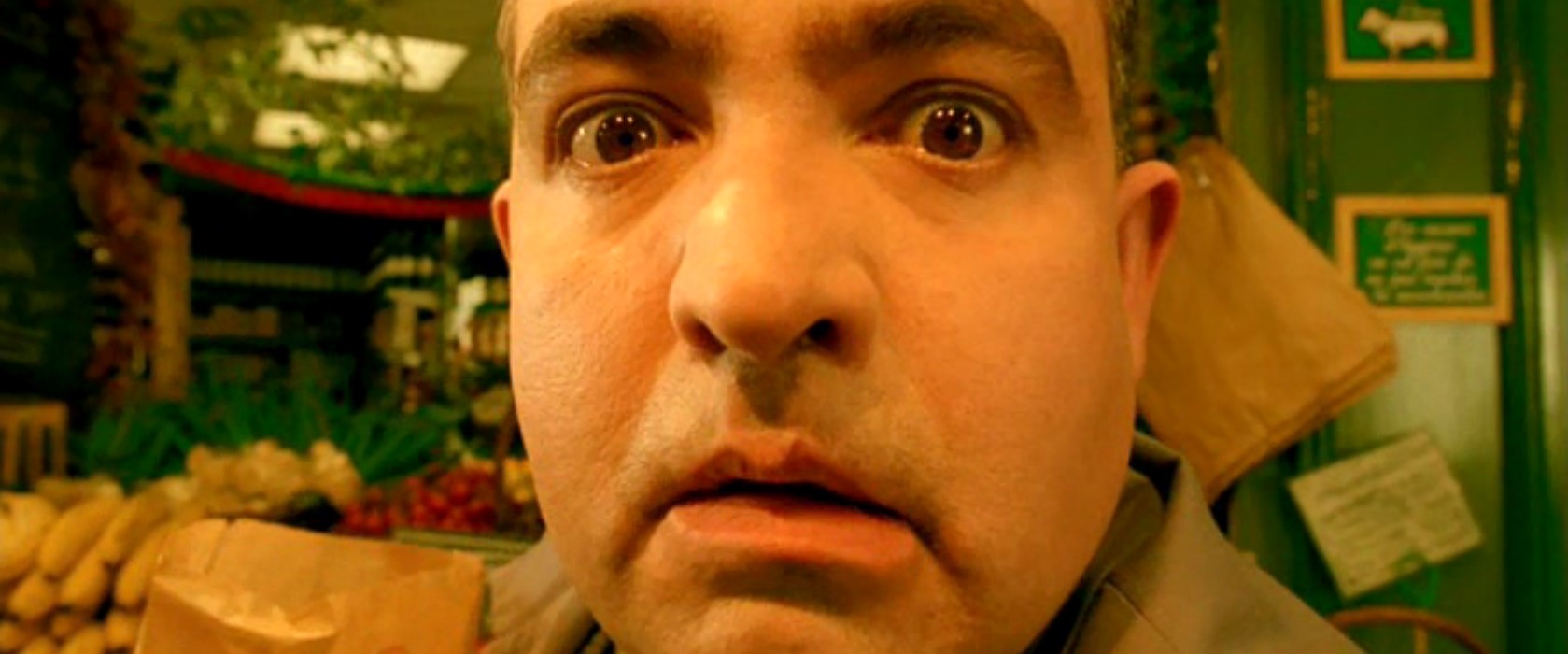 Вы-то уж точно не фрукт, потому что даже у яблока есть сердцевина!