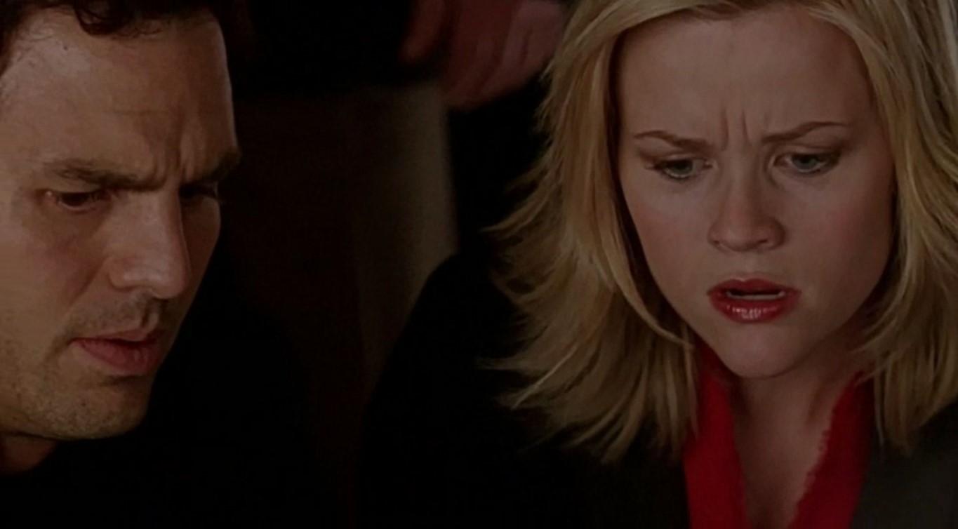 — Что с ним такое?
— Это напряженный пневмоторакс.
— Это напряженный немотаксер...
— Пневмоторакс.
— Пневмотоксер.
— Пневмоторекс!
— Пневмо... пневмотормоз!
— Не важно...
— Не важно!