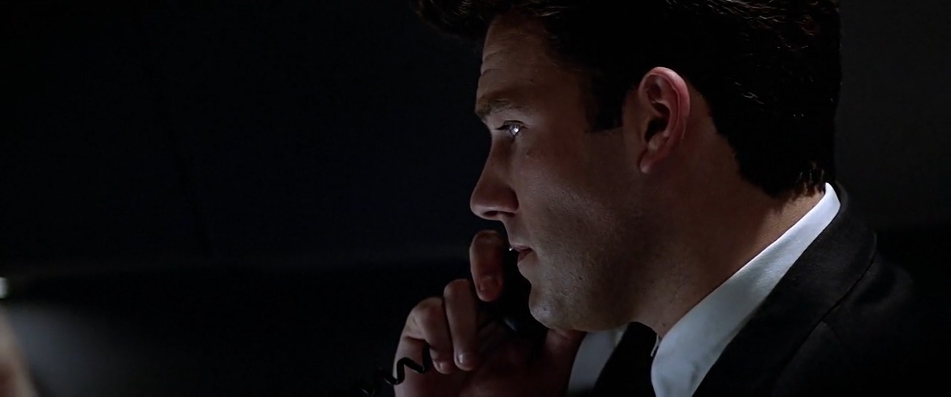 — Скажи ей правду, Джек, она оттает.
— Хорошо, сэр. Кэти, я в самолете, лечу в Россию инспектировать их стратегические запасы ядерного оружия...