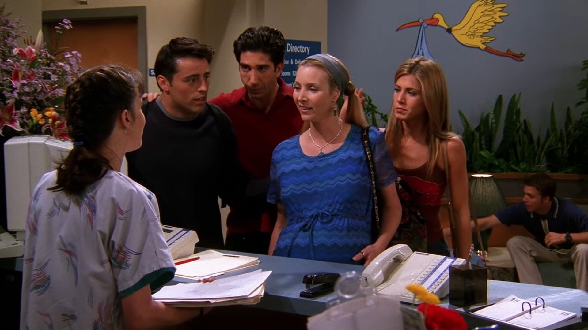 Фиби Буффе Здраствуйте, я Фиби Буффе, из меня сейчас посыпятся дети.