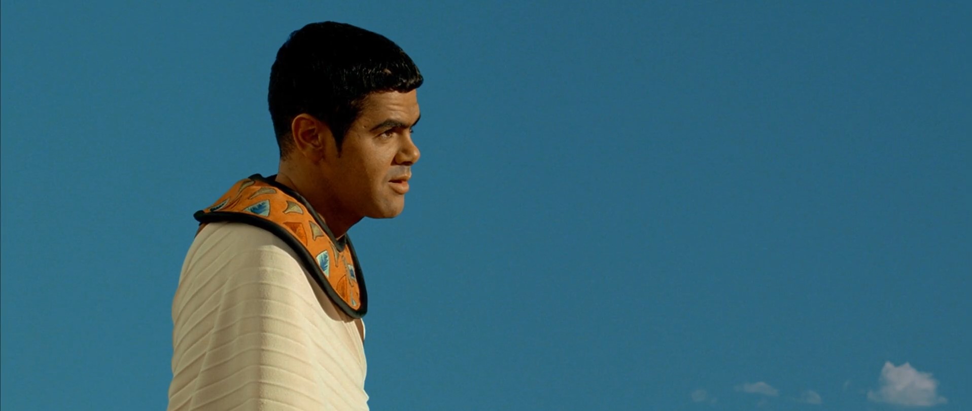 Гоблинус: — Гордый орёл клопу не товарищ!
Номернабис: — Что?
Гоблинус: — Ну, птица такая. Орёл. Не товарищ клопу. Он ему враг!
Номернабис: — Просто мне послышалось «Осёл клопу не опарыш». Я ещё подумал: что за бред!