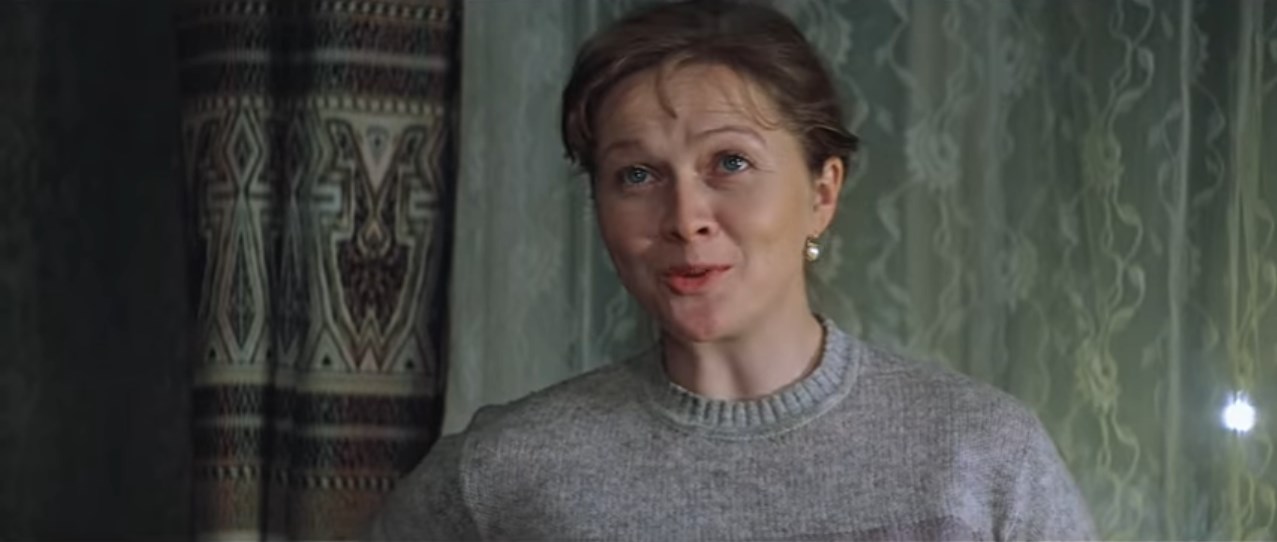 Вартан Вера Николаевна Голубева — Опять яичница! Утром – яичница, днем – яичница, вечером – яичница, а ночью – омлет! Скоро я буду кудахтáть как цыпленок!
— Кудахчет курица.
— Всё равно... От такой пищи закудахтáет и петух.