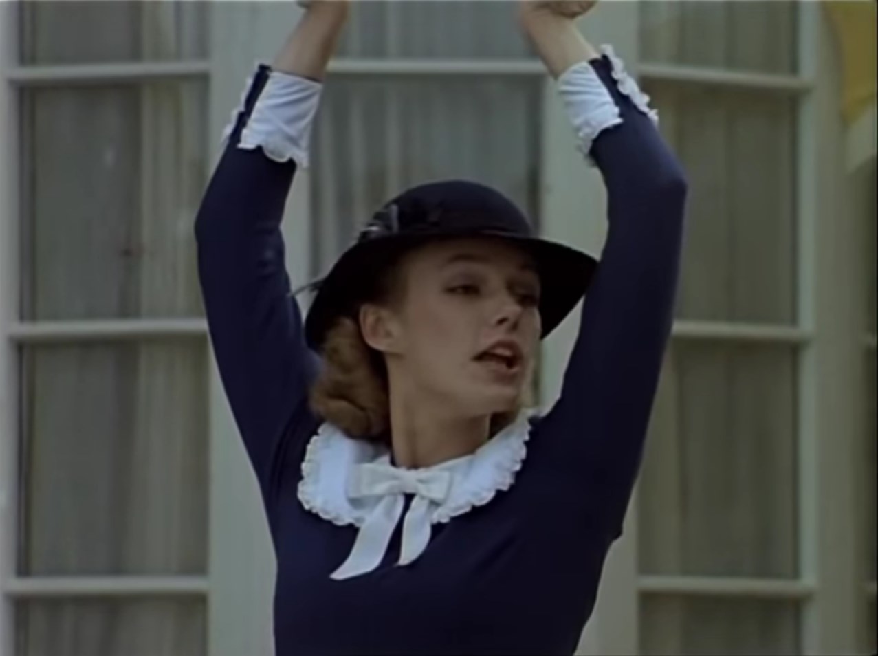 Ах, какое блаженство знать, что я совершенство, знать, что я — идеал!