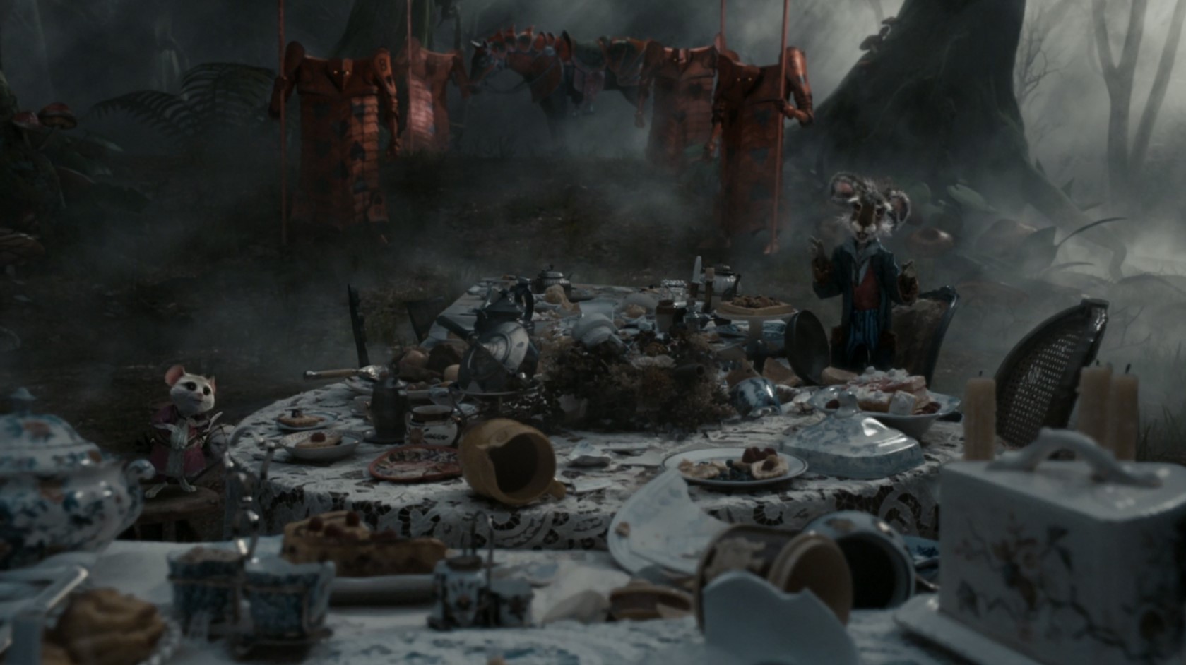 Светит звездочка с небес,
Непонятно, на кой бес!
Завтрак, ужин и обед,
Глазки режет ясный свет.
Светит-светит-светит...
Светит-светит-светит...