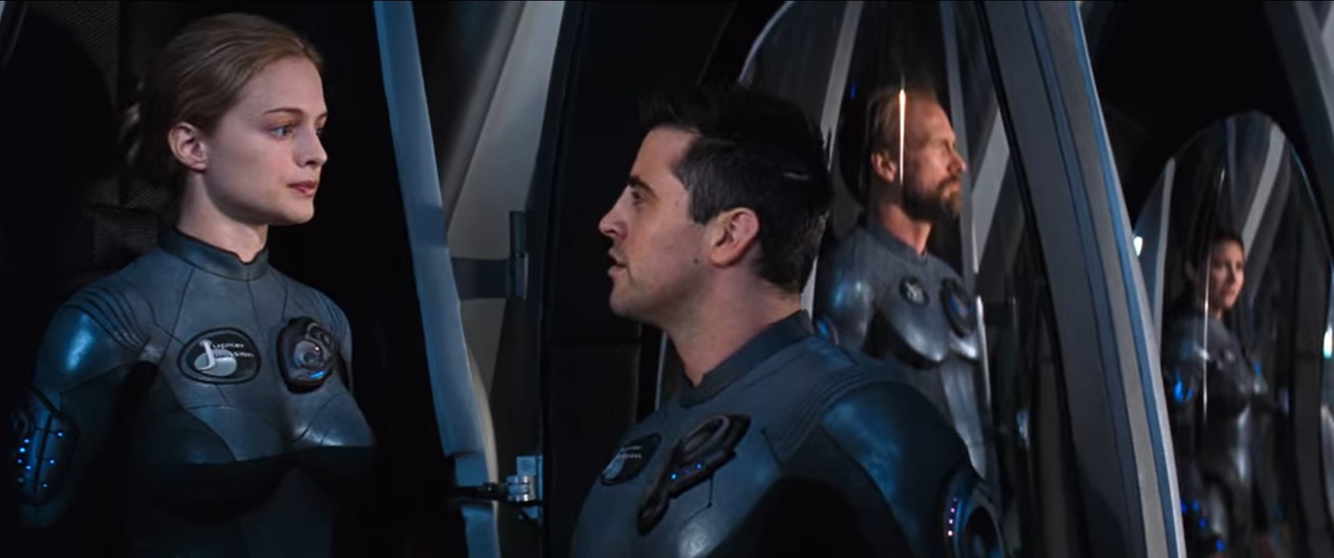 — Здесь хватит места на двоих?
— Тут с трудом уместитесь Вы вместе с Вашим самомнением.